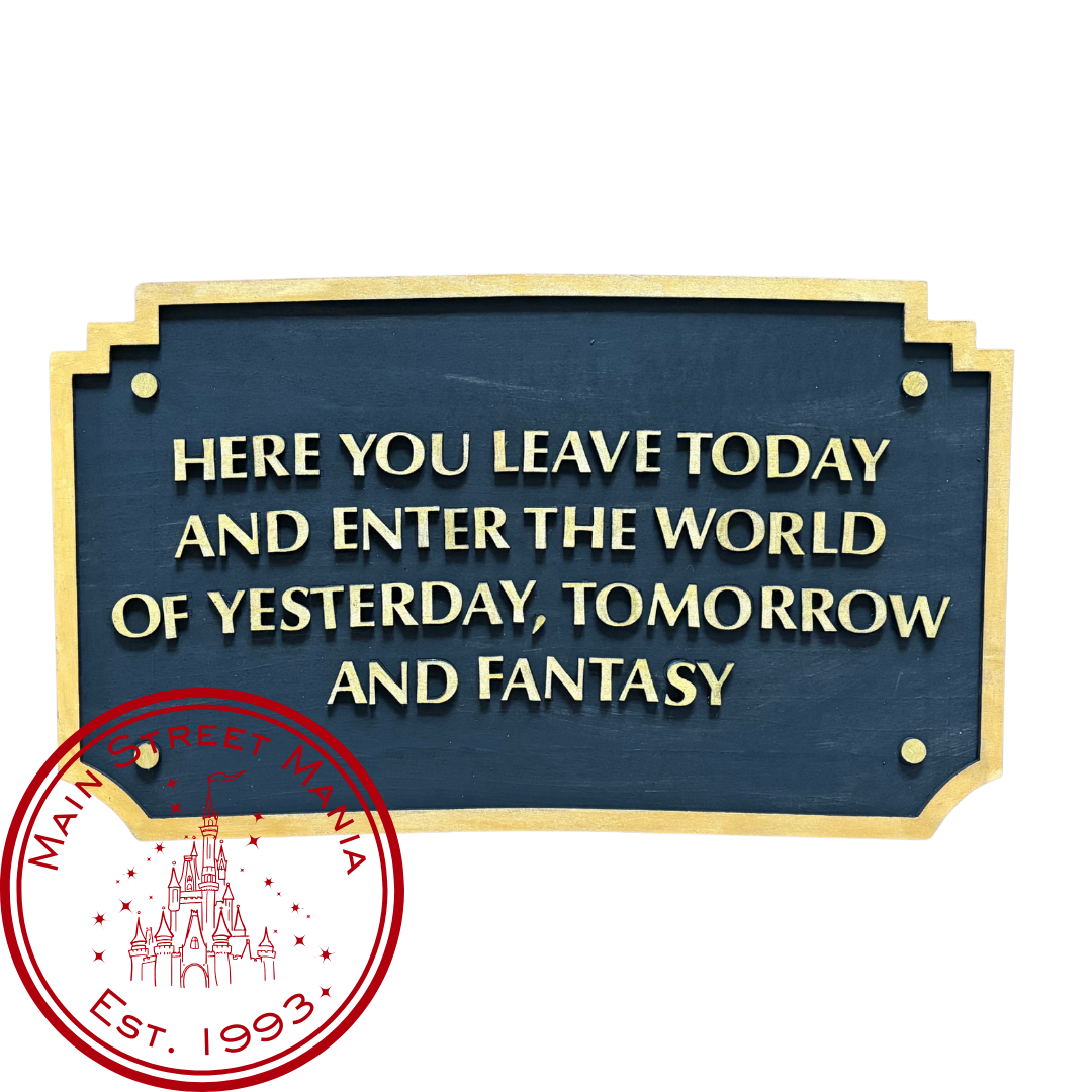 Disneyland Entrance Sign